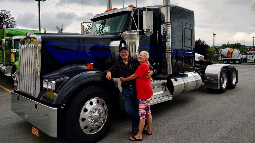 Page Transportation driver Mike Cuson wins 2022 ISRI Driver of the Year