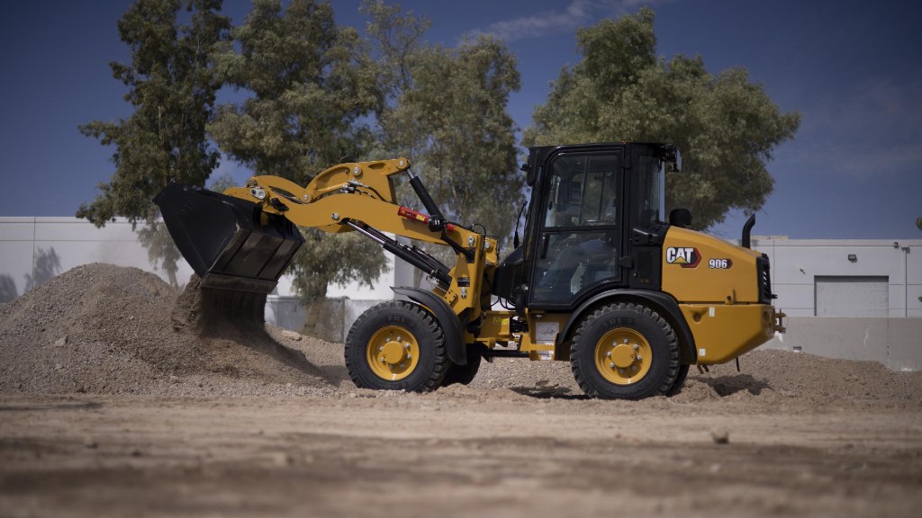 Upgraded powertrain improves roading speeds of new Caterpillar compact wheel loaders