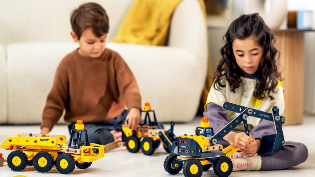 (VIDEO) Volvo CE and BRIO aim to inspire future generations of budding engineers