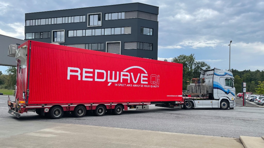 REDWAVE quality control system removes glass impurities and increases quality at Wiegand-Glas
