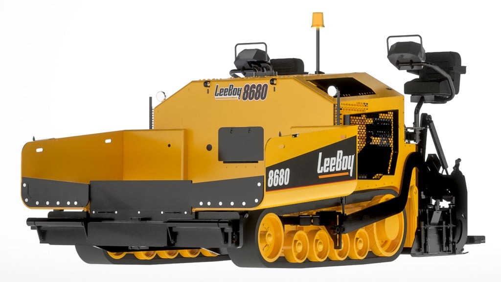 Large asphalt paver fills demand between commercial and highway class for LeeBoy