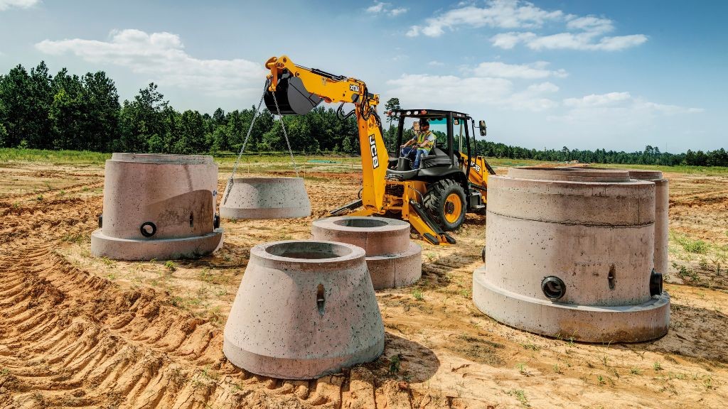 JCB updates its 3CX and 4CX backhoe loaders