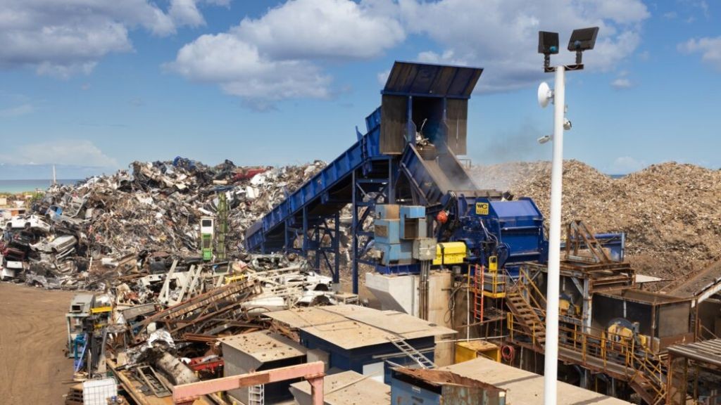 Hawaiian recycling centre installs new WENDT shredder and separation system