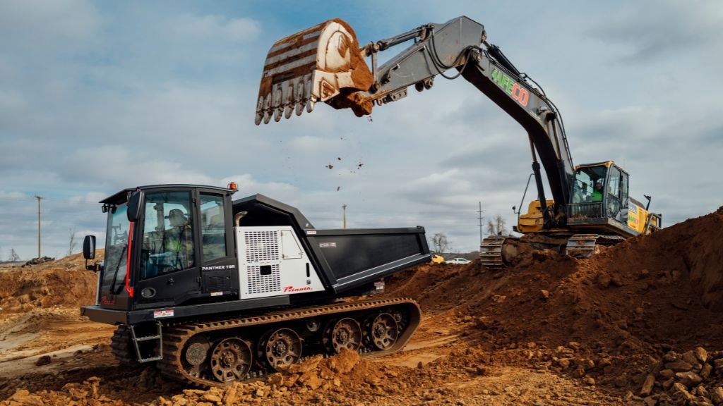 (VIDEO) See the updated Prinoth compact crawler carrier in action