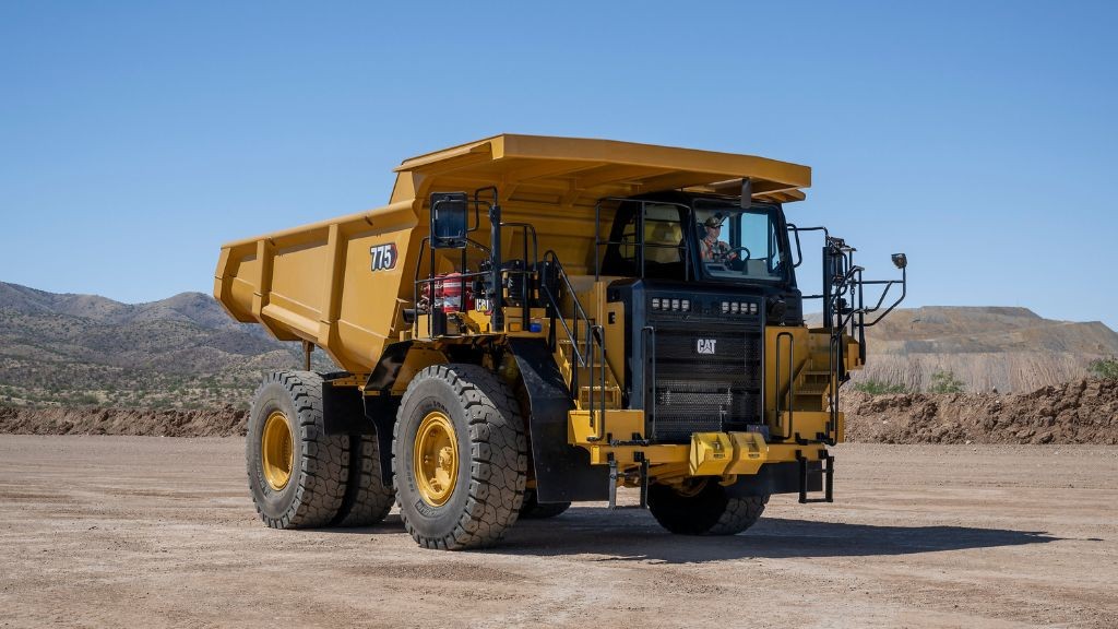Cat kicks off next-generation mining hauler series with technology-loaded 775