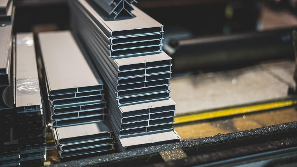 Stainless steel market faces global imbalance and uncertainty