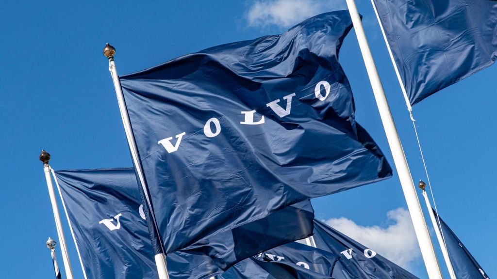 Volvo CE sells SDLG stake for $837 million, recommits production in China
