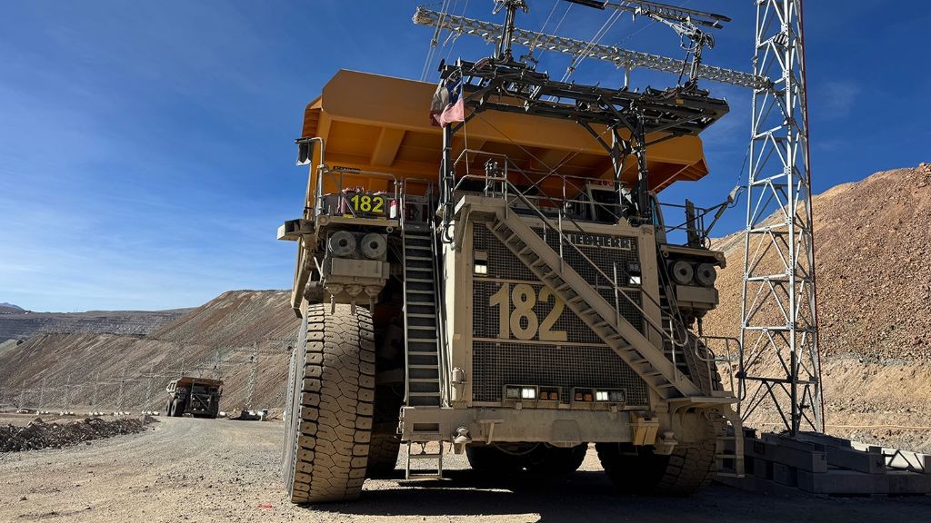 Complete trolley solution from Liebherr Mining delivered to Chile