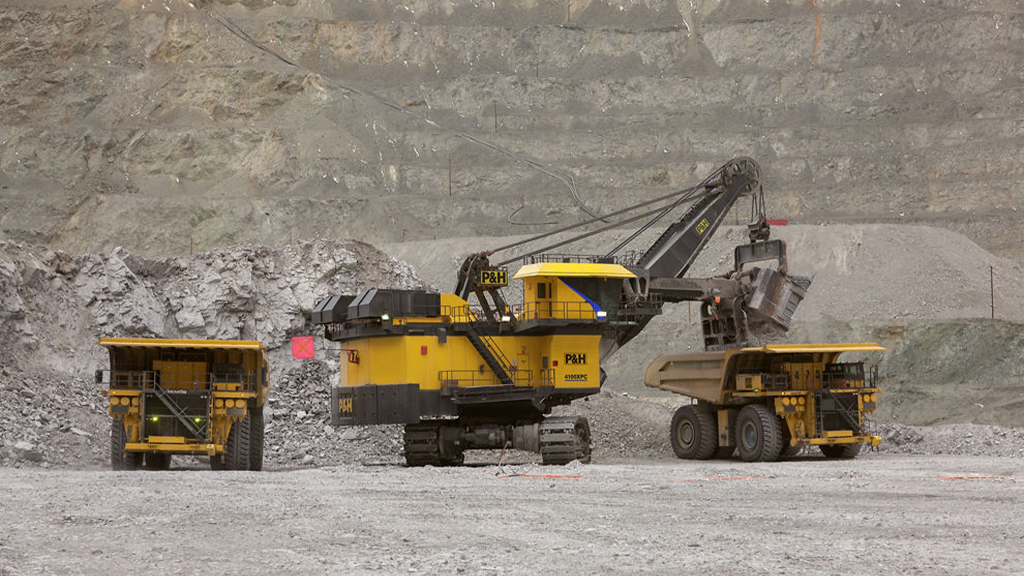 Cummins and Komatsu to develop hybrid powertrains for mining haulers