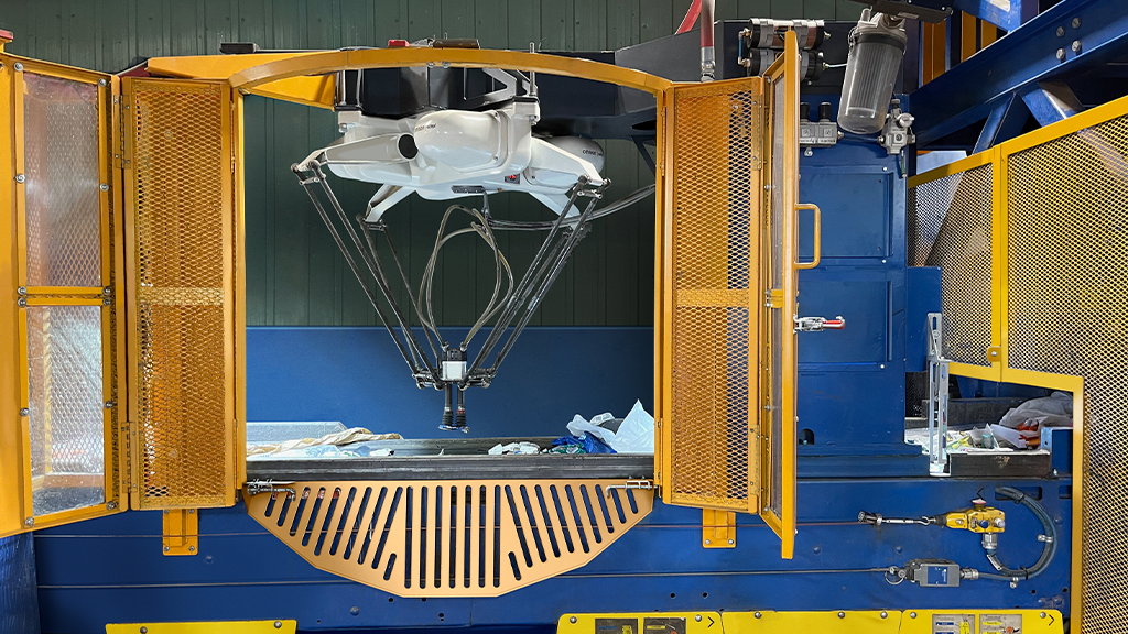 Compact recycling robots bring automation to tight MRF spaces