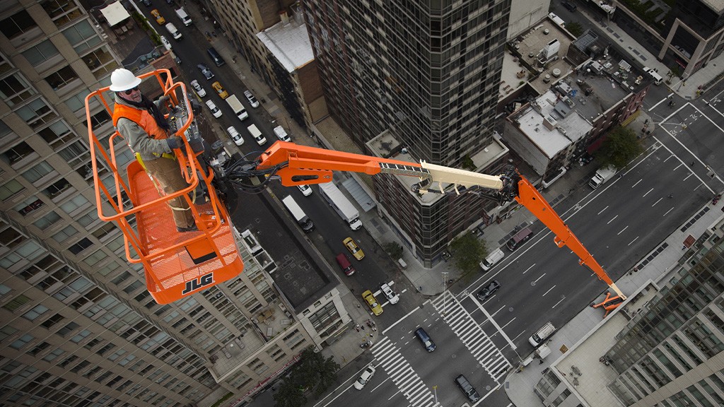 How to take a boom lift's productivity to the extreme