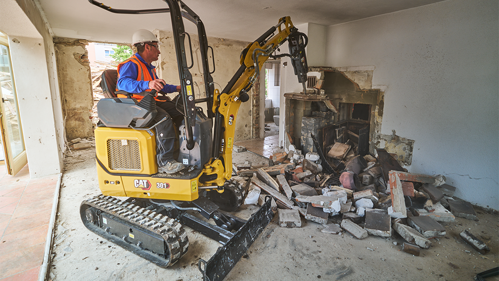 One-ton micro excavator from Cat fits through 30-inch doorways