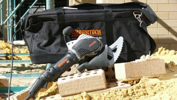 Arbortech’s AS170 brick and mortar saw offers patented technology for optimum safety, precision and cutting speed