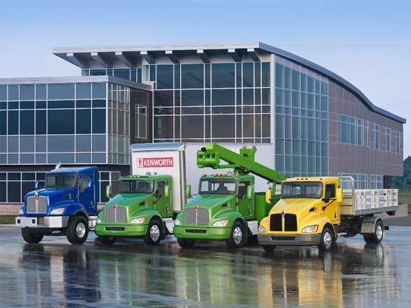 Kenworth and PACCAR Financial offer Canadian buyers extended warranty Kenworth and PACCAR Financial offer Canadian buyers extended warranty