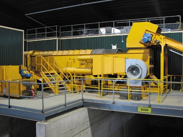 Countrywide recycling uses an Action Equipment Company Air Knife Dense Out Separator to sort their 12-inch and minus material.