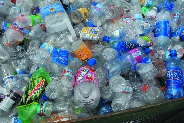 Plastics industry study suggests see-through bags increase participation in plastics recycling