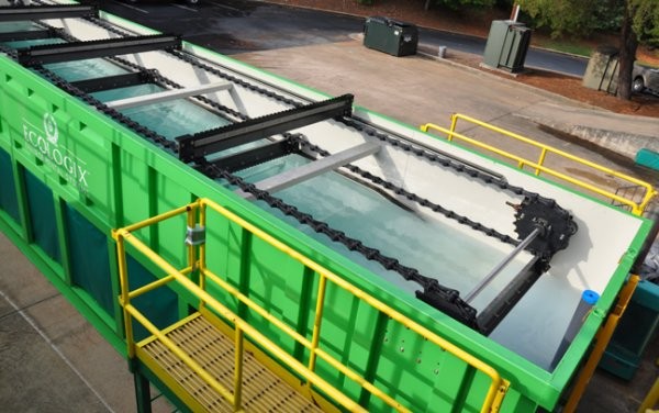 Operational logistics of on-site water treatment for hydraulic fracturing Operational logistics of on-site water treatment for hydraulic fracturing