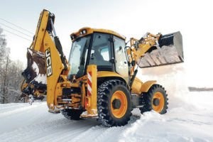 JCB’s new optional automatic heater system warms backhoe cabs and engines before operators arrive for work