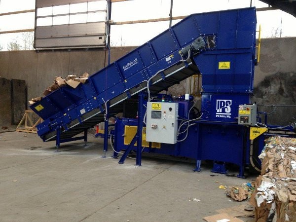 IPS installs first high-pressure two-ram baler in Europe