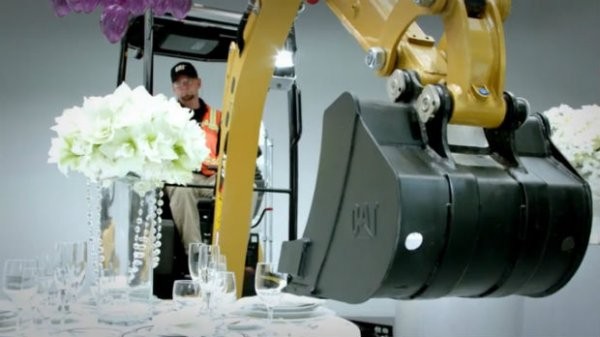 Cat Mini Excavator Proves it's Not a &quot;Bull in a China Shop&quot;