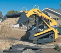 Gehl CTL70 has high track drive and high clearance Gehl CTL70 has high track drive and high clearance