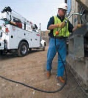 Lighter lube skid delivers contaminant-free liquids Lighter lube skid delivers contaminant-free liquids