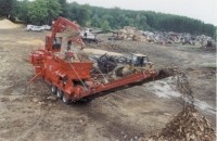 Shredder with loader Shredder with loader