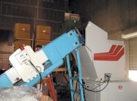 Feed conveyors