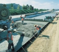 Self-propelled roller screed Self-propelled roller screed