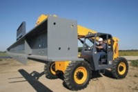Telescopic handler offers personnel platform safety Telescopic handler offers personnel platform safety