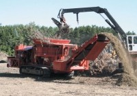 1300 tub grinder available on tracks