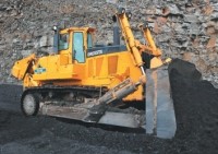 Dressta’s new TD-40E EXTRA crawler dozer