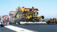 Dynapac’s Compactasphalt lays two different courses in a single pass