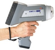 Hand-held XRF analyzer