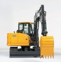 Big performance in smaller Deere excavators