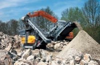 Compact on-site crushers