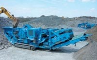 Horizontal impact crusher