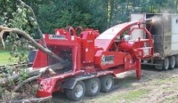 1,000-hp whole tree chipper