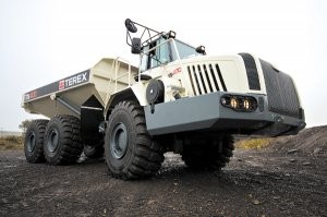 Forty-ton articulated truck for quarries and construction