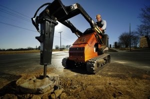 Ditch Witch skid steer defies the term “mini”