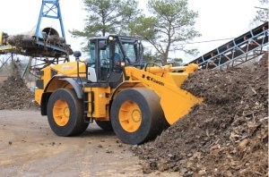 Kawasaki’s Z7 wheel loaders for recycling