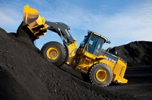 Ease of operation and fuel efficiency drive John Deere 644K Hybrid Loader Ease of operation and fuel efficiency drive John Deere 644K Hybrid Loader