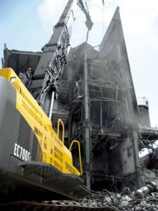 Volvo takes demolition to new heights with new high-reach excavator Volvo takes demolition to new heights with new high-reach excavator