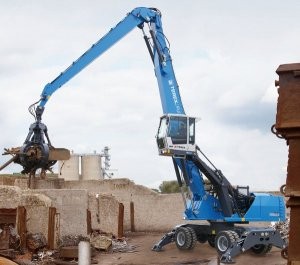 MHL360 E material handler boosts power and reduces emissions