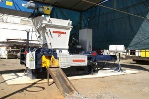 Automatic baler designed specifically for tire wire