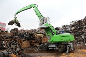 Sennebogen launches “Green Efficiency” in America with E-Series material handlers