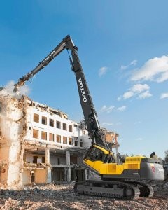 Volvo high reach excavators are the high flyers of demolition