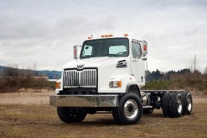 All-wheel drive 4700SB suited for vocational work