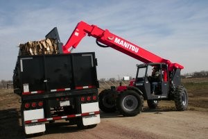 Telescopic handler equipped  with new Tier IV engine