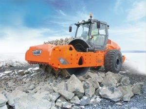 Soil compaction, rock crushing and more besides: the Hamm VC compactors with crusher drum